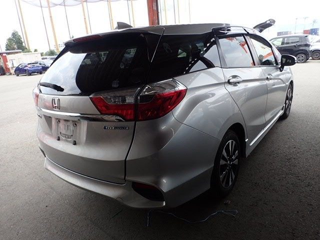 2016 Honda Shuttle Hybrid X Style Edition, photo 3
