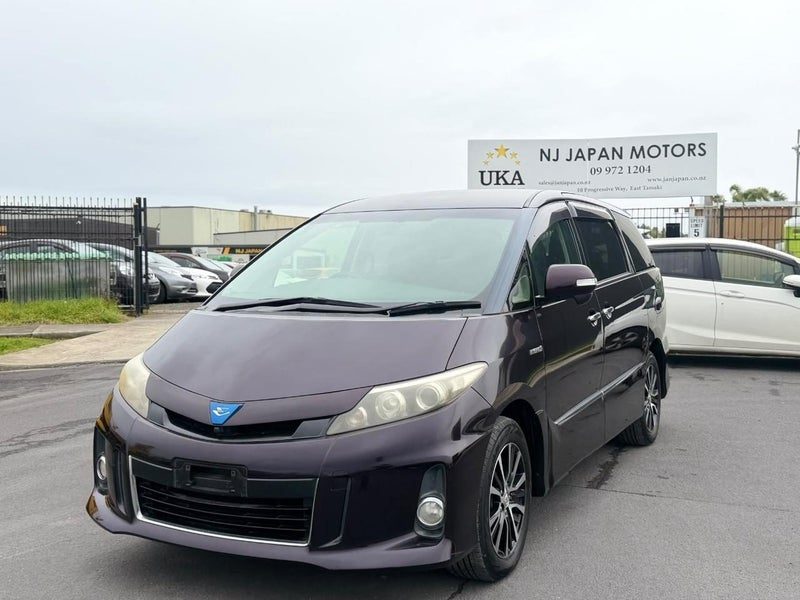 2013 Toyota Estima, photo 2