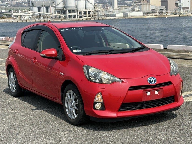 2014 Toyota Aqua G