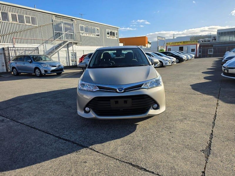 2015 Toyota Corolla Axio, photo 2
