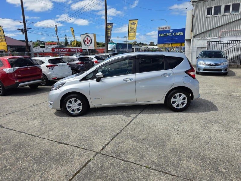 2017 Nissan Note X, photo 3