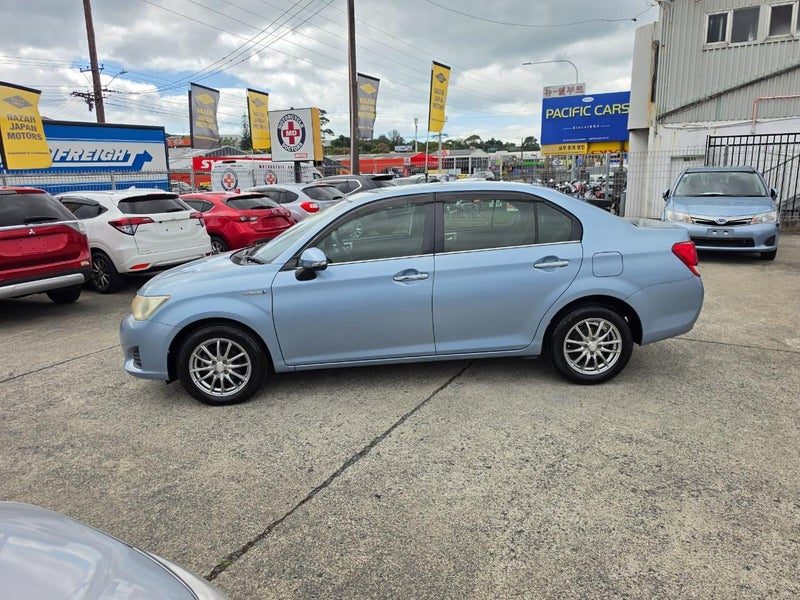 2013 Toyota Corolla Axio, photo 3