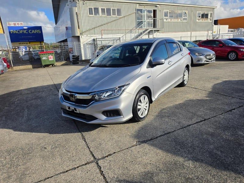 2018 Honda GRACE DX
