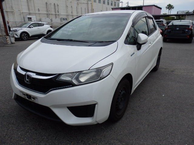 2016 Honda Fit Hybrid F package, photo 2