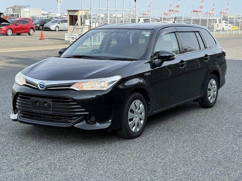 2015 Toyota Corolla Fielder Hybrid G, photo 2