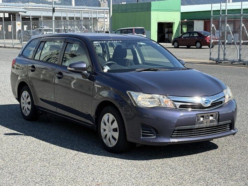 2014 Toyota Corolla Fielder Hybrid