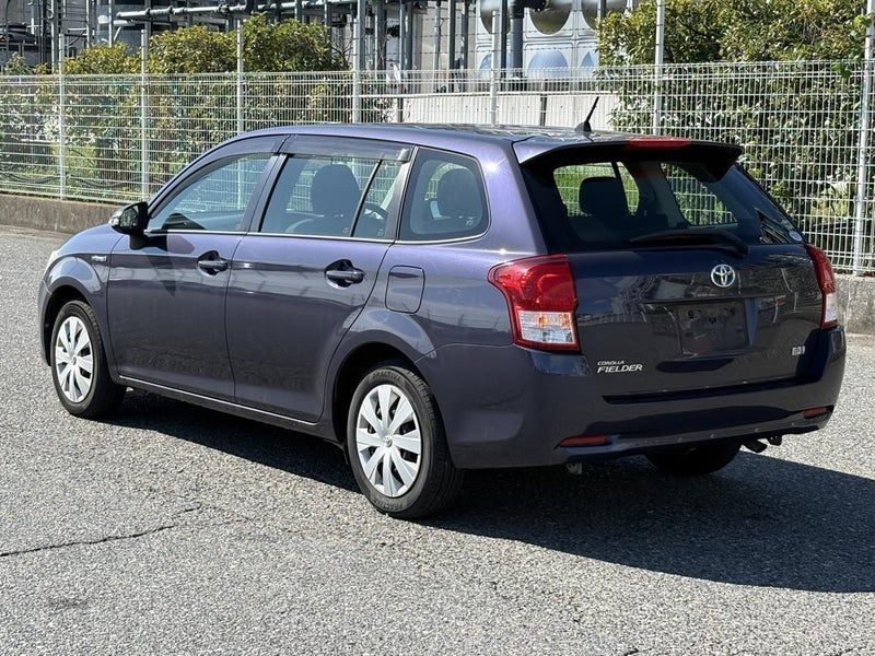 2014 Toyota Corolla Fielder Hybrid, photo 3