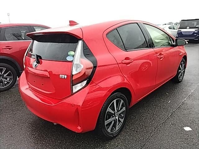 2018 Toyota Aqua S, photo 3