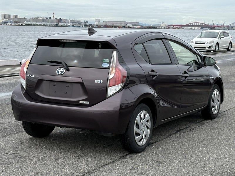 2015 Toyota Aqua G, photo 3