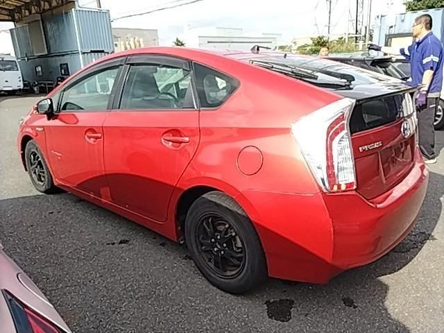 2014 Toyota Prius S, photo 2