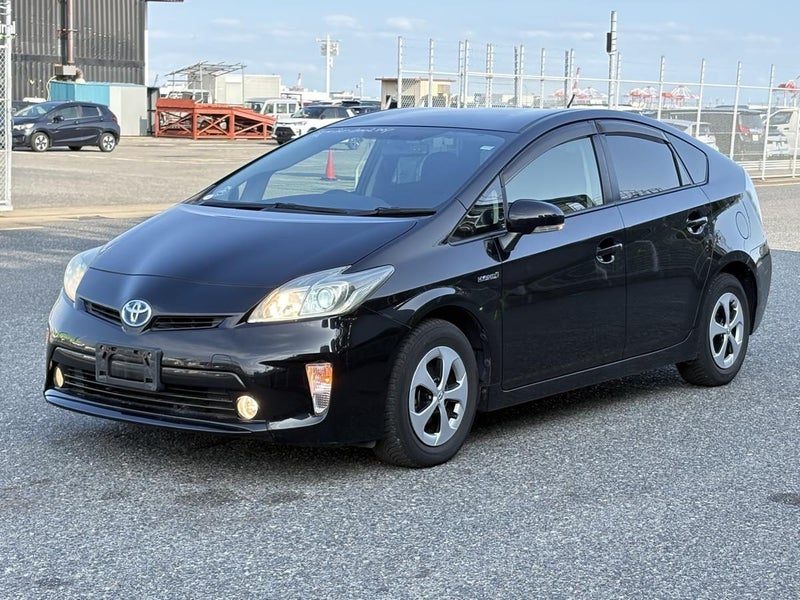 2015 Toyota Prius S, photo 2
