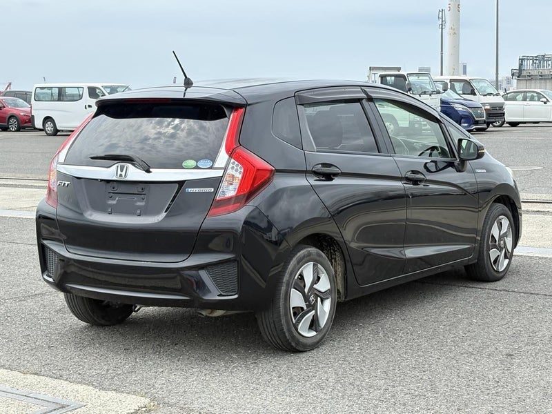 2014 Honda Fit Hybrid F package, photo 2