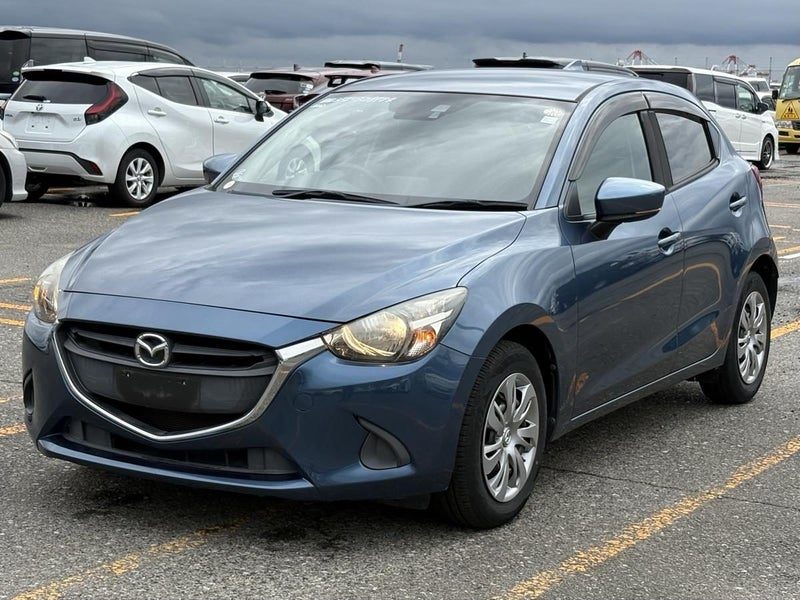 2017 Mazda Demio 13S, photo 2