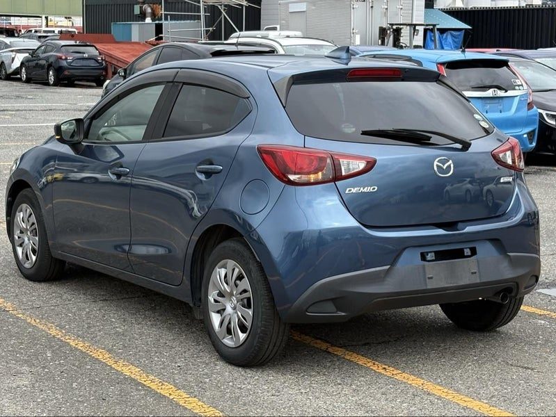 2017 Mazda Demio 13S, photo 3