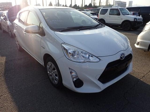 2016 Toyota Aqua G Black Soft Leather Selection