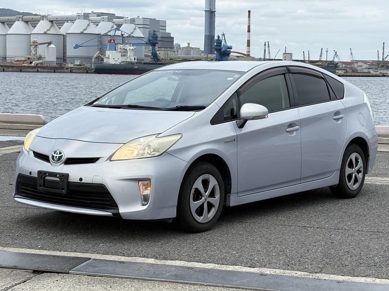 2012 Toyota Prius L, photo 2