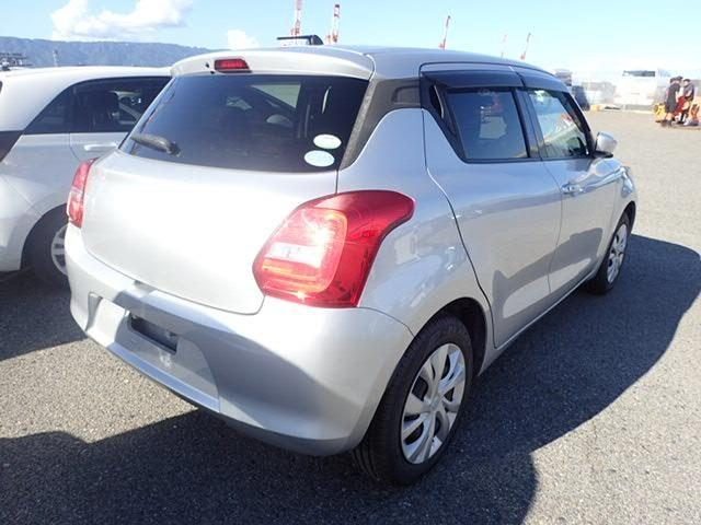 2017 Suzuki Swift XG, photo 3