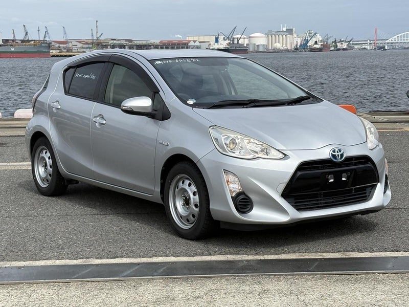 2015 Toyota Aqua S