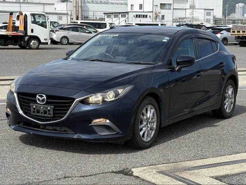 2014 Mazda Axela 15S, photo 2