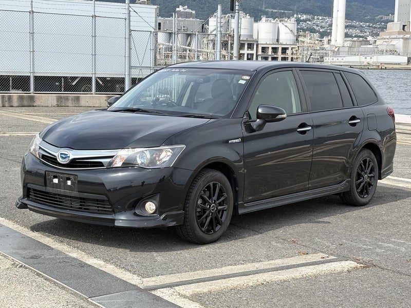 2014 Toyota Corolla Fielder, photo 2