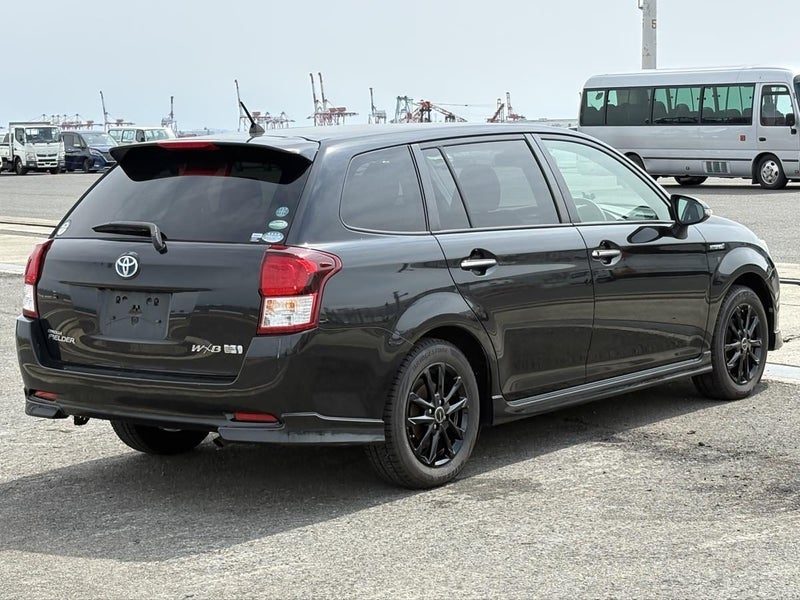 2014 Toyota Corolla Fielder, photo 3