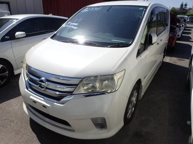 2013 Nissan Serena Highway Star, photo 2