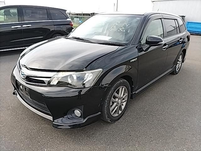 2014 Toyota Corolla Fielder, photo 2