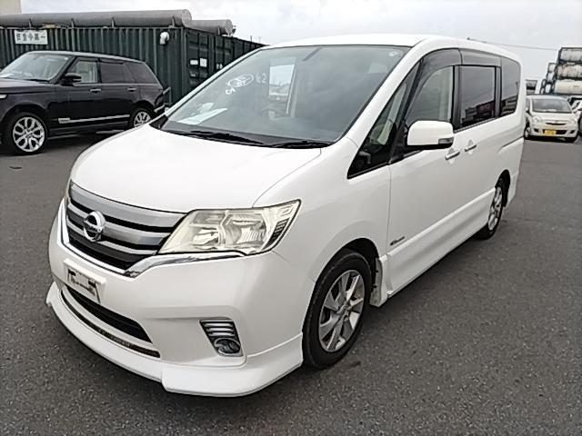 2013 Nissan Serena Highway Star, photo 2