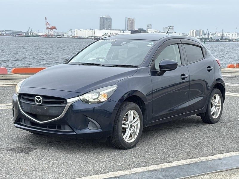 2016 Mazda Demio 13S, photo 2