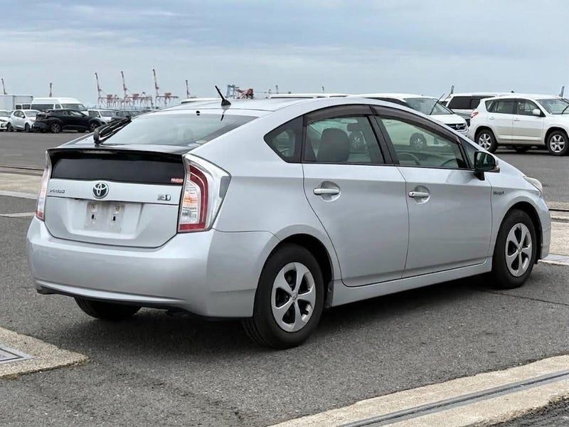 2012 Toyota Prius S, photo 2