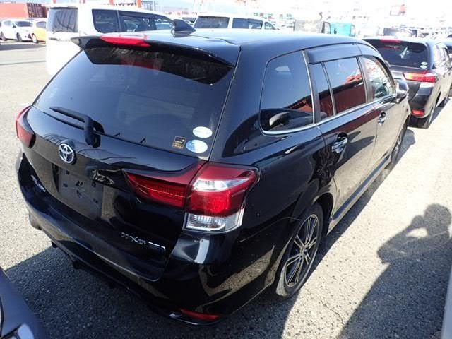 2016 Toyota Corolla Fielder Hybrid G WXB, photo 3