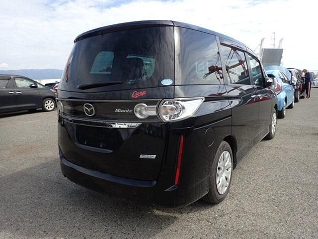 2013 Mazda Biante 20C-Sky Active, photo 3