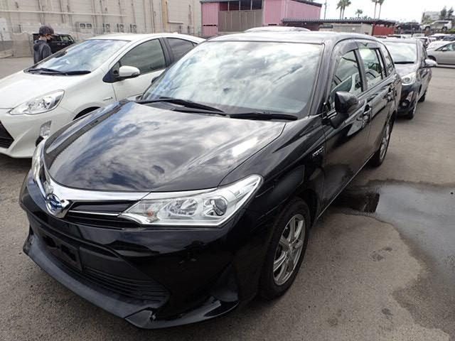 2017 Toyota Corolla Fielder Hybrid, photo 2