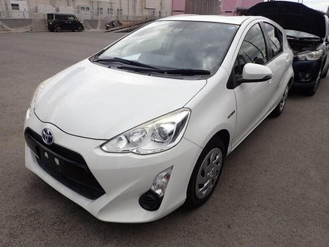 2016 Toyota Aqua S