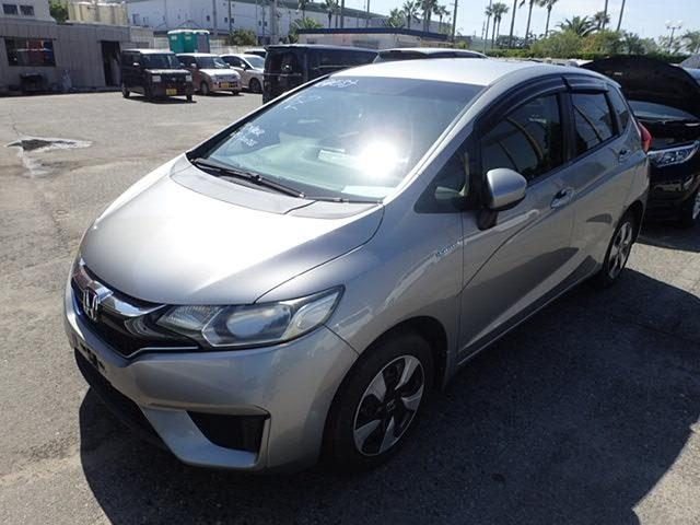 2015 Honda Fit Hybrid F package, photo 2