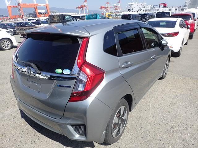 2015 Honda Fit Hybrid F package, photo 3