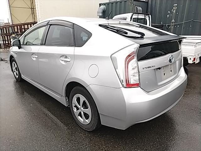 2014 Toyota Prius S, photo 3