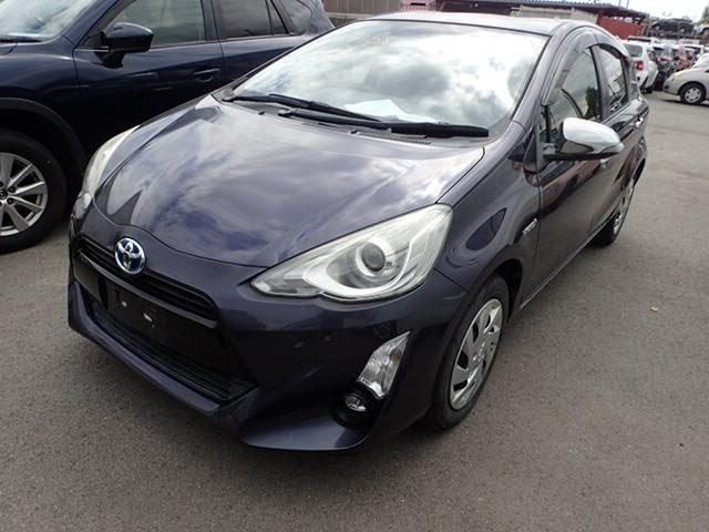 2015 Toyota Aqua S, photo 2