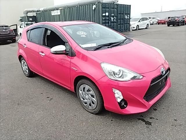 2016 Toyota Aqua S