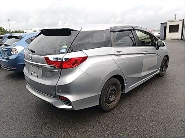 2017 Honda Fit Shuttle Hybrid, photo 3