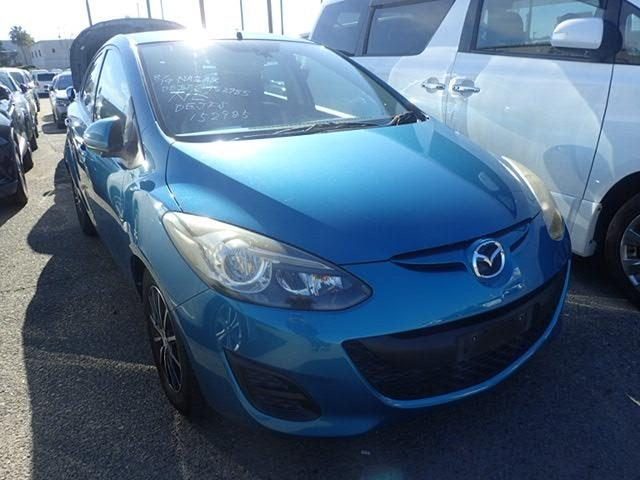 2013 Mazda Demio 13-SKYACTIV