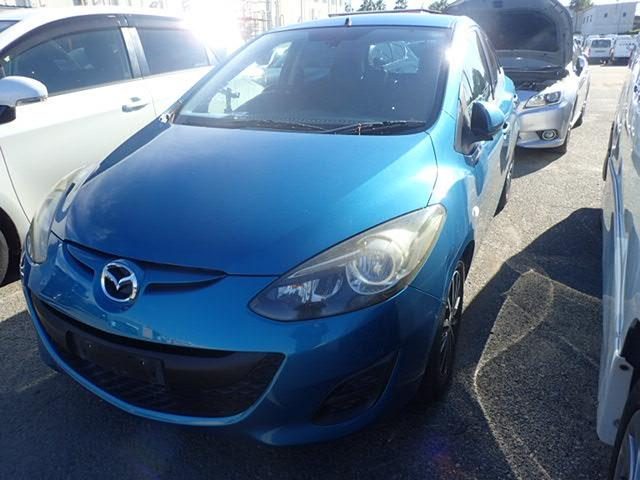 2013 Mazda Demio 13-SKYACTIV, photo 2
