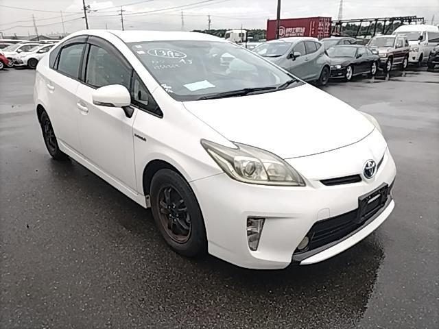 2014 Toyota Prius S
