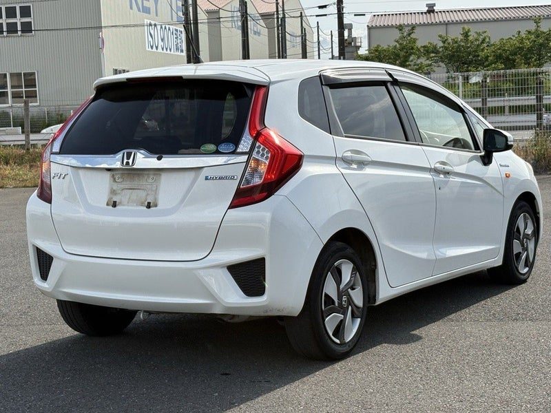 2015 Honda Fit Hybrid, photo 3