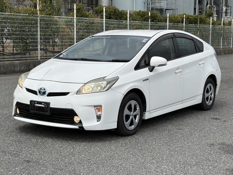 2014 Toyota Prius S, photo 2