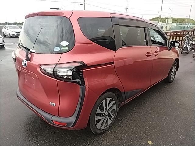 2016 Toyota Sienta HYBRID G, photo 3