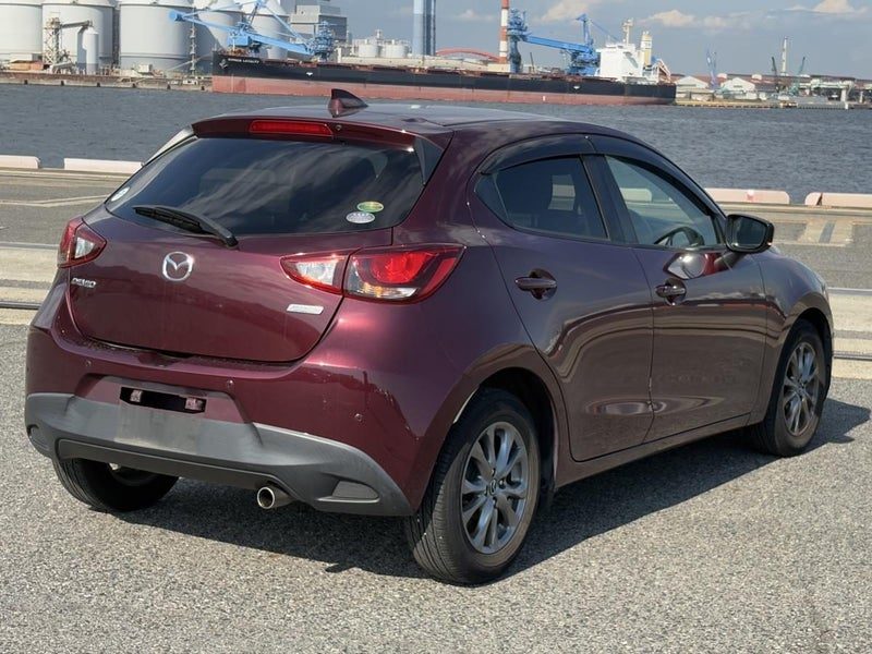2016 Mazda Demio 13S Touring, photo 3