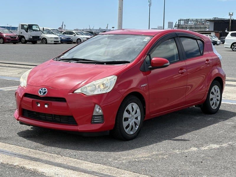 2012 Toyota Aqua G Smart Entry Package, photo 2