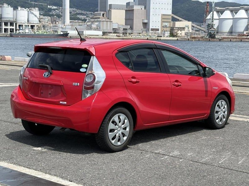 2012 Toyota Aqua G Smart Entry Package, photo 3
