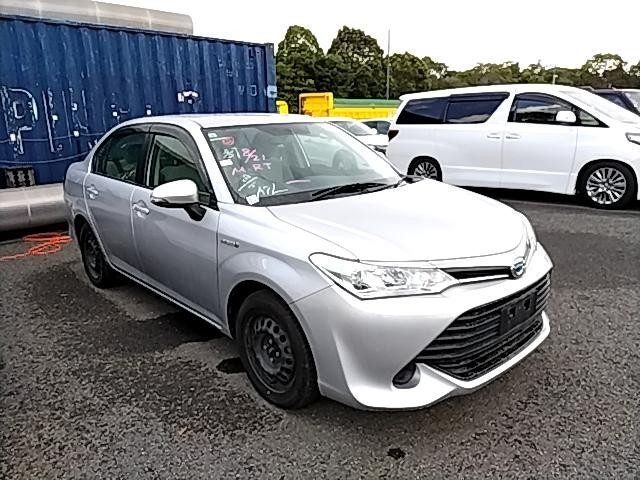 2015 Toyota Corolla Axio Hybrid